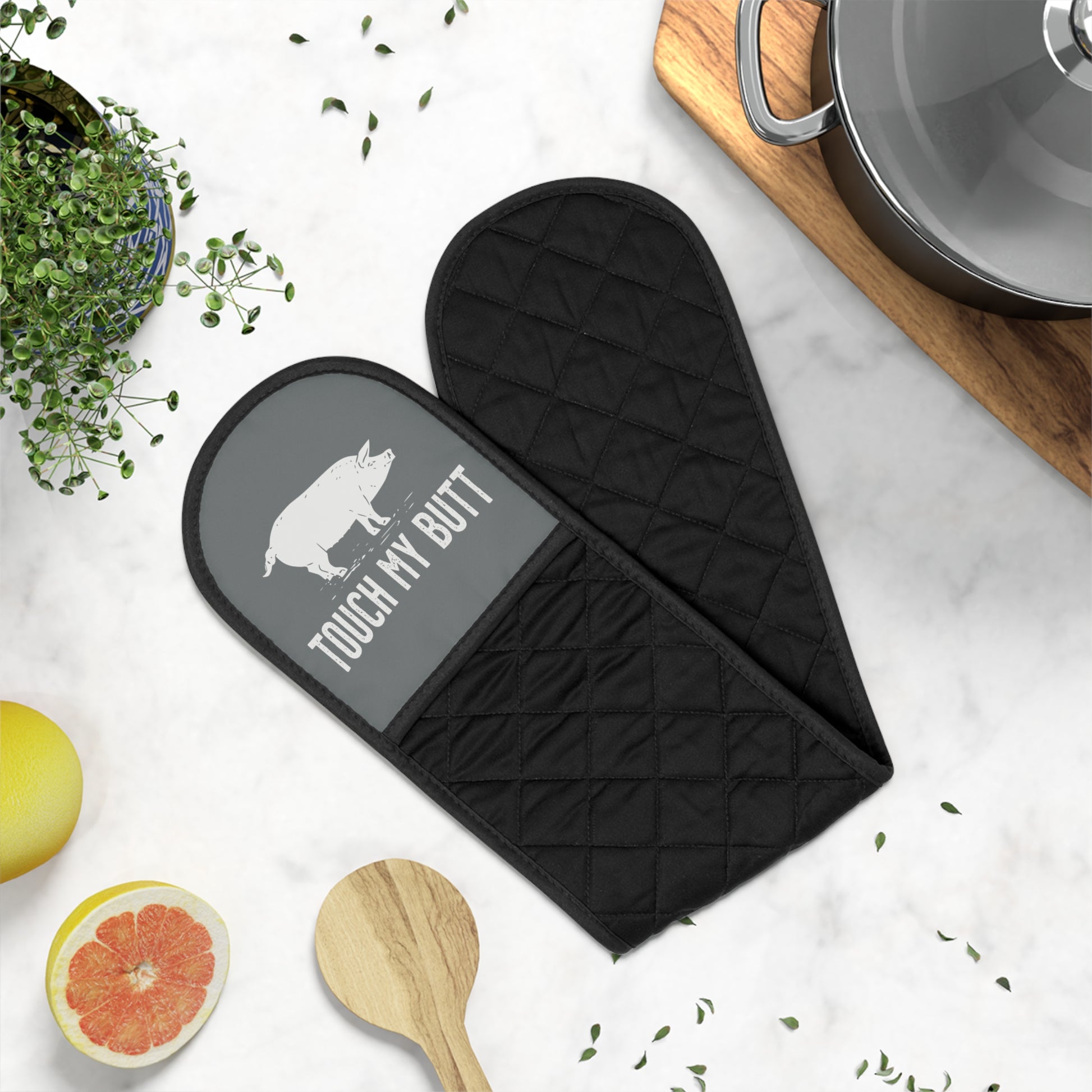 BBQ kitchen accessories - one size fits all Touch My Butt oven mitt